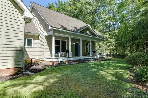 7939 Snow Haven Ln, Gloucester, VA 23061 photo 2