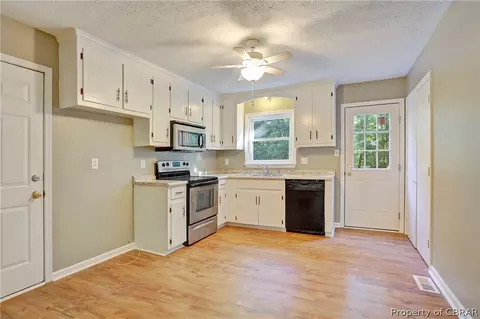 3511 Foxhaven Dr, Gloucester, VA 23061 photo 5