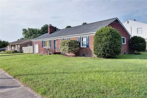 2 Rust St, Hampton, VA 23664 photo 3
