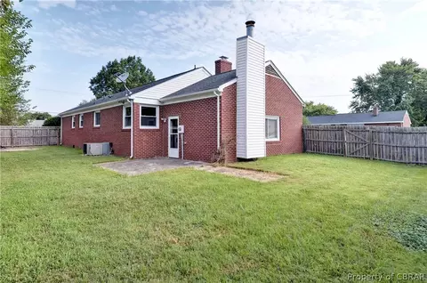 2 Rust St, Hampton, VA 23664 photo 4