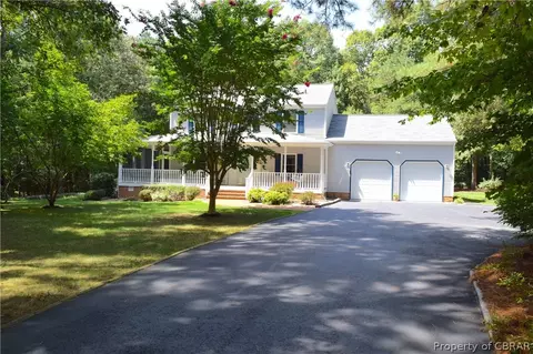 6900 Tracey Ct, Gloucester, VA 23061 photo 2