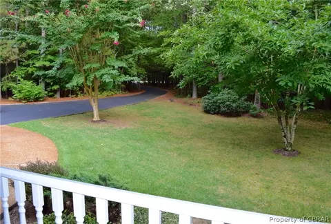 6900 Tracey Ct, Gloucester, VA 23061 photo 8
