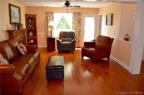 6900 Tracey Ct, Gloucester, VA 23061 photo 13