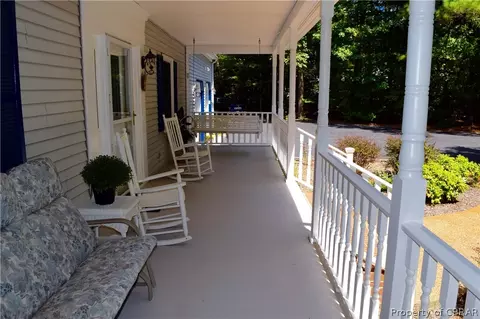 6900 Tracey Ct, Gloucester, VA 23061 photo 5