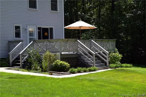 6900 Tracey Ct, Gloucester, VA 23061 photo 9