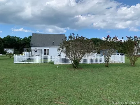 183 Dixie Dr, Dutton, VA 23050 photo 4
