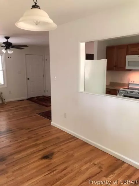 6131 Ware Neck Rd, Gloucester, VA 23061 photo 4