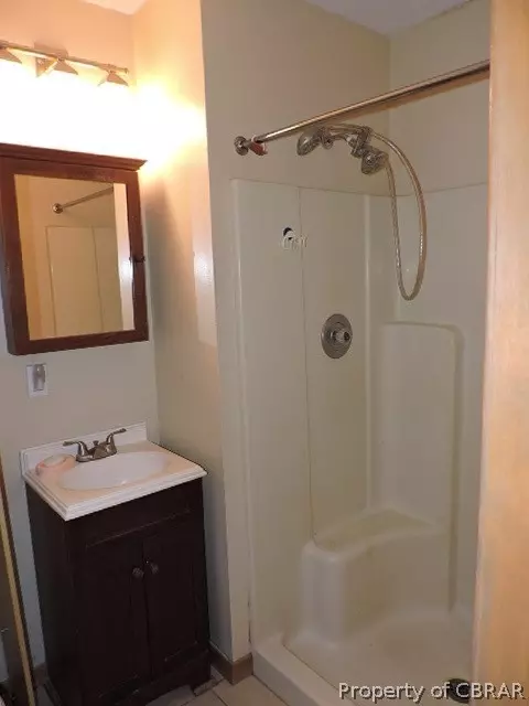 2053 Mark Pine Rd, Hayes, VA 23072 photo 12