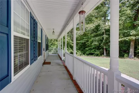 7610 Madison Way, Gloucester, VA 23061 photo 2