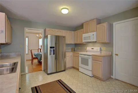 7610 Madison Way, Gloucester, VA 23061 photo 8