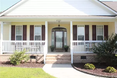 6583 Clayton Ct, Gloucester, VA 23061 photo 2