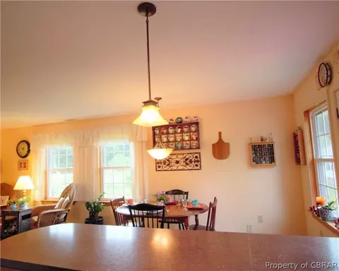 9428 Marlfield Rd, Gloucester, VA 23061 photo 9