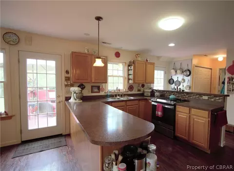 9428 Marlfield Rd, Gloucester, VA 23061 photo 10