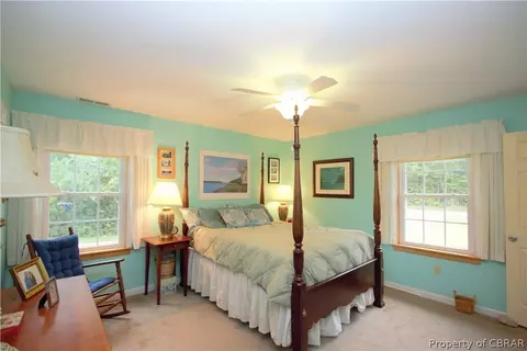 9428 Marlfield Rd, Gloucester, VA 23061 photo 16