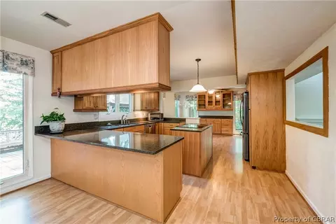 29 Kings Point Dr, Hampton, VA 23669 photo 32