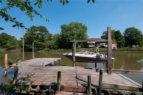 29 Kings Point Dr, Hampton, VA 23669 photo 14