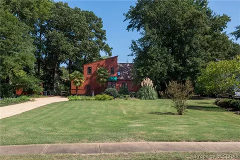 29 Kings Point Dr, Hampton, VA 23669 photo 5