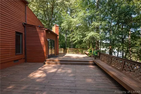 29 Kings Point Dr, Hampton, VA 23669 photo 11