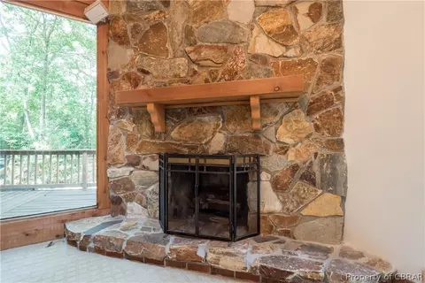 29 Kings Point Dr, Hampton, VA 23669 photo 30