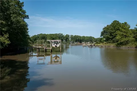29 Kings Point Dr, Hampton, VA 23669 photo 16