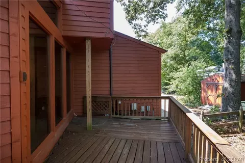 29 Kings Point Dr, Hampton, VA 23669 photo 13