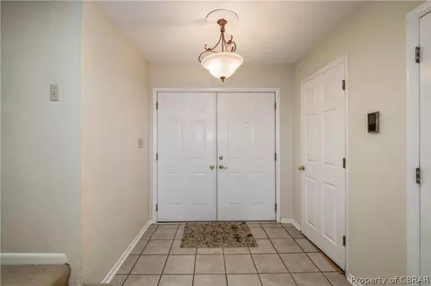 29 Kings Point Dr, Hampton, VA 23669 photo 24