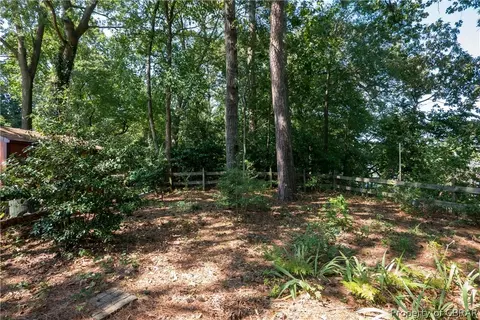 29 Kings Point Dr, Hampton, VA 23669 photo 23