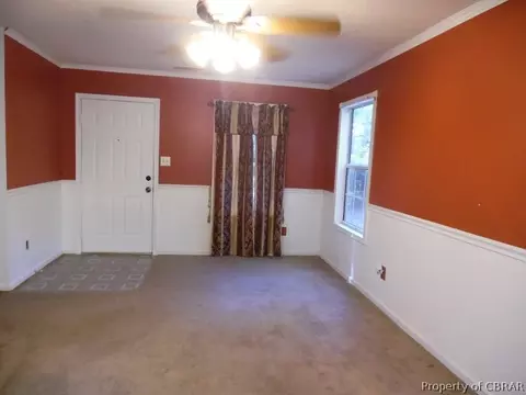 8295 Kitchener Dr, Gloucester, VA 23061 photo 2