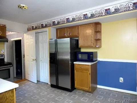 8295 Kitchener Dr, Gloucester, VA 23061 photo 5