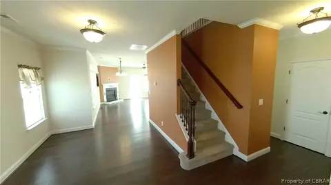 7584 Villa Ct, Gloucester Point, VA 23062 photo 3