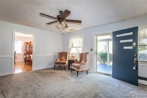 6893 Belroi Rd, Gloucester, VA 23061 photo 2