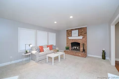 8162 Palmetto Rd, Gloucester, VA 23061 photo 15