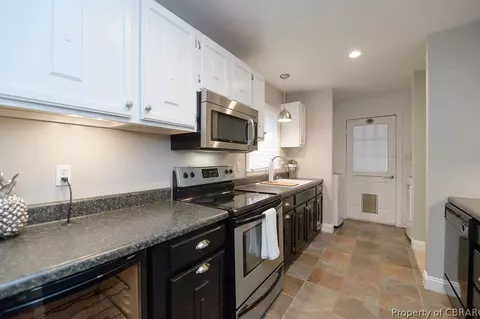 8162 Palmetto Rd, Gloucester, VA 23061 photo 9