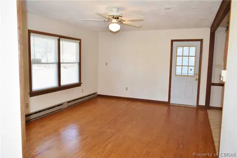 8190 Riverview Dr, Gloucester, VA 23061 photo 11