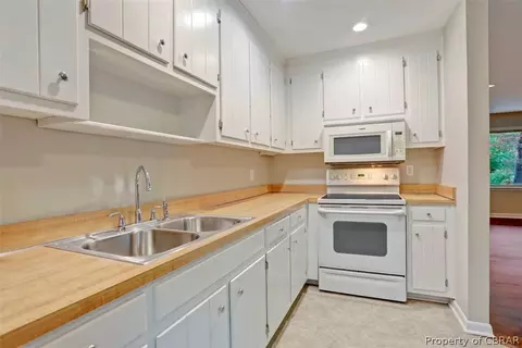 6308 Stonehenge Way, Gloucester, VA 23061 photo 11