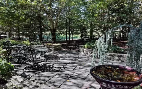 2916 E Island Rd, Williamsburg, VA 23185 photo 2