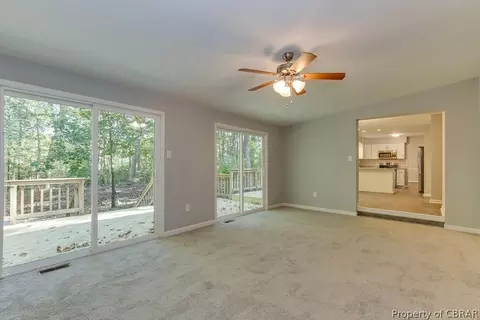 136 Beechwood Dr, Weems, VA 22576 photo 15