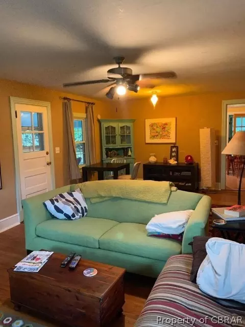 453 Chestnut Point Rd, Lancaster, VA 22503 photo 2