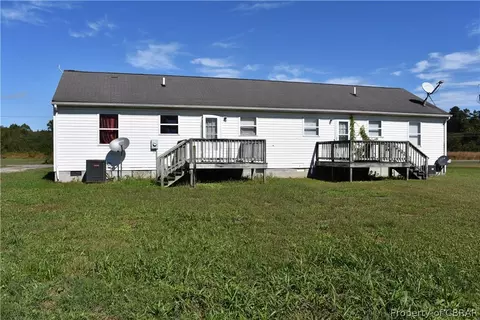 183 Kathy Dr, Lancaster, VA 22503 photo 4