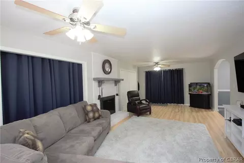 7799 Ark Rd, Gloucester, VA 23061 photo 14
