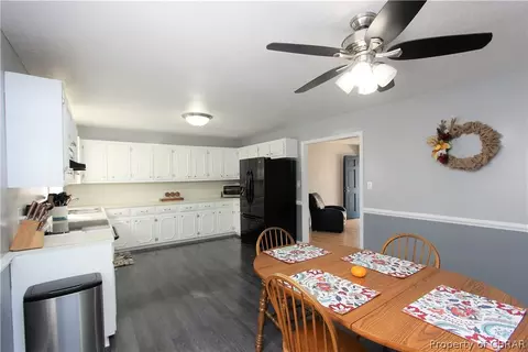 7799 Ark Rd, Gloucester, VA 23061 photo 9
