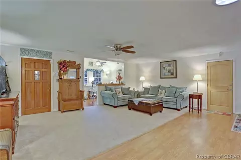 8263 Mobjack Ln, Hayes, VA 23072 photo 11