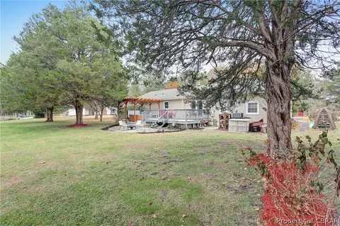 8263 Mobjack Ln, Hayes, VA 23072 photo 48