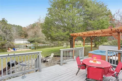 8263 Mobjack Ln, Hayes, VA 23072 photo 40