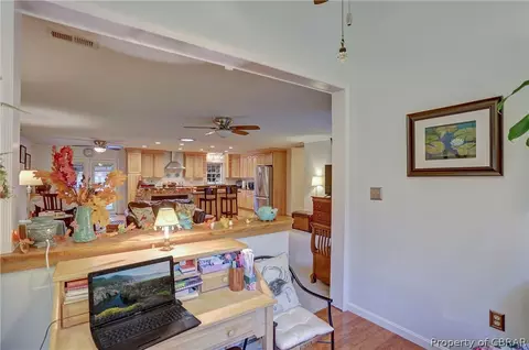 8263 Mobjack Ln, Hayes, VA 23072 photo 17