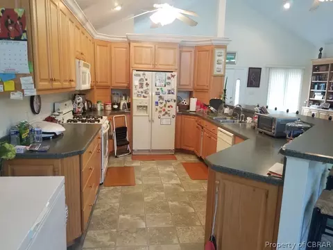 4855 Chestnut Fork Rd, Gloucester, VA 23061 photo 3