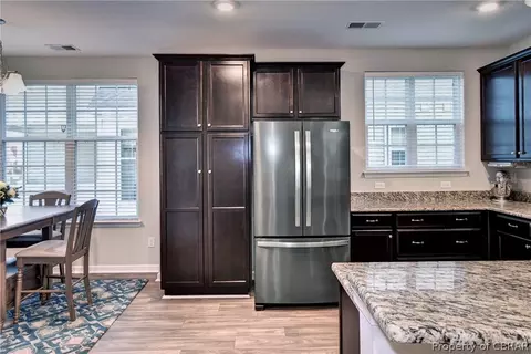 2401 Queens Path, Williamsburg, VA 23185 photo 7