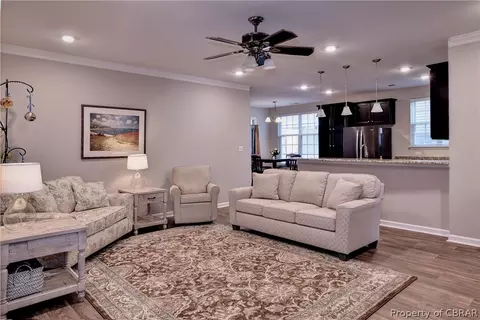 2401 Queens Path, Williamsburg, VA 23185 photo 4