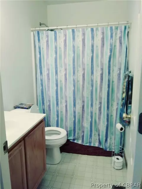8171 Hamilton Dr, Gloucester, VA 23061 photo 13