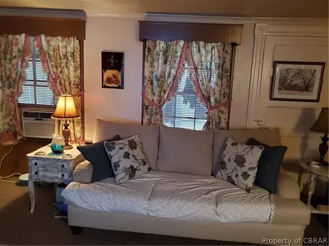 1895 Hill Rd, Gloucester Point, VA 23062 photo 10